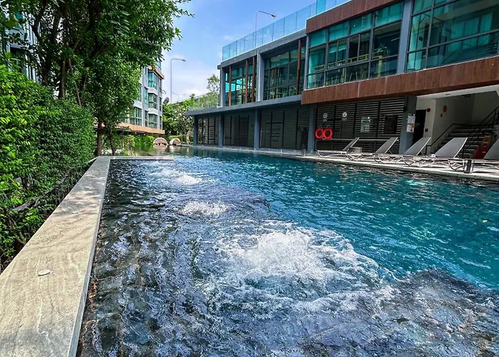 Luxury Near On Nut Bts Station With Swimming Pool *